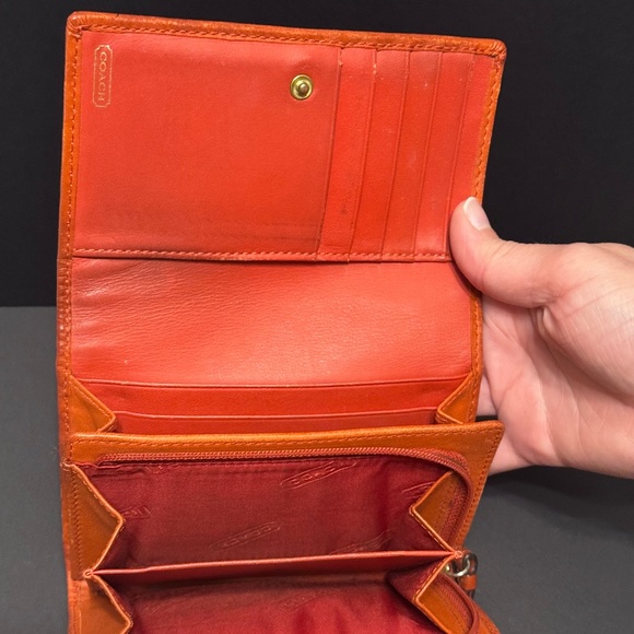 Wallet by Coach. Pre-Loved - Picture 7 of 11
